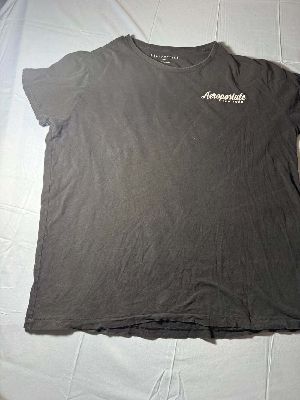 Aeropostale New York Rose Graphic Crew Neck T-Shirt